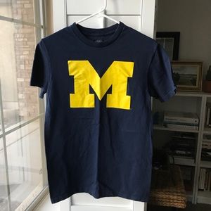 UNIVERSITY OF MICHIGAN T-shirt